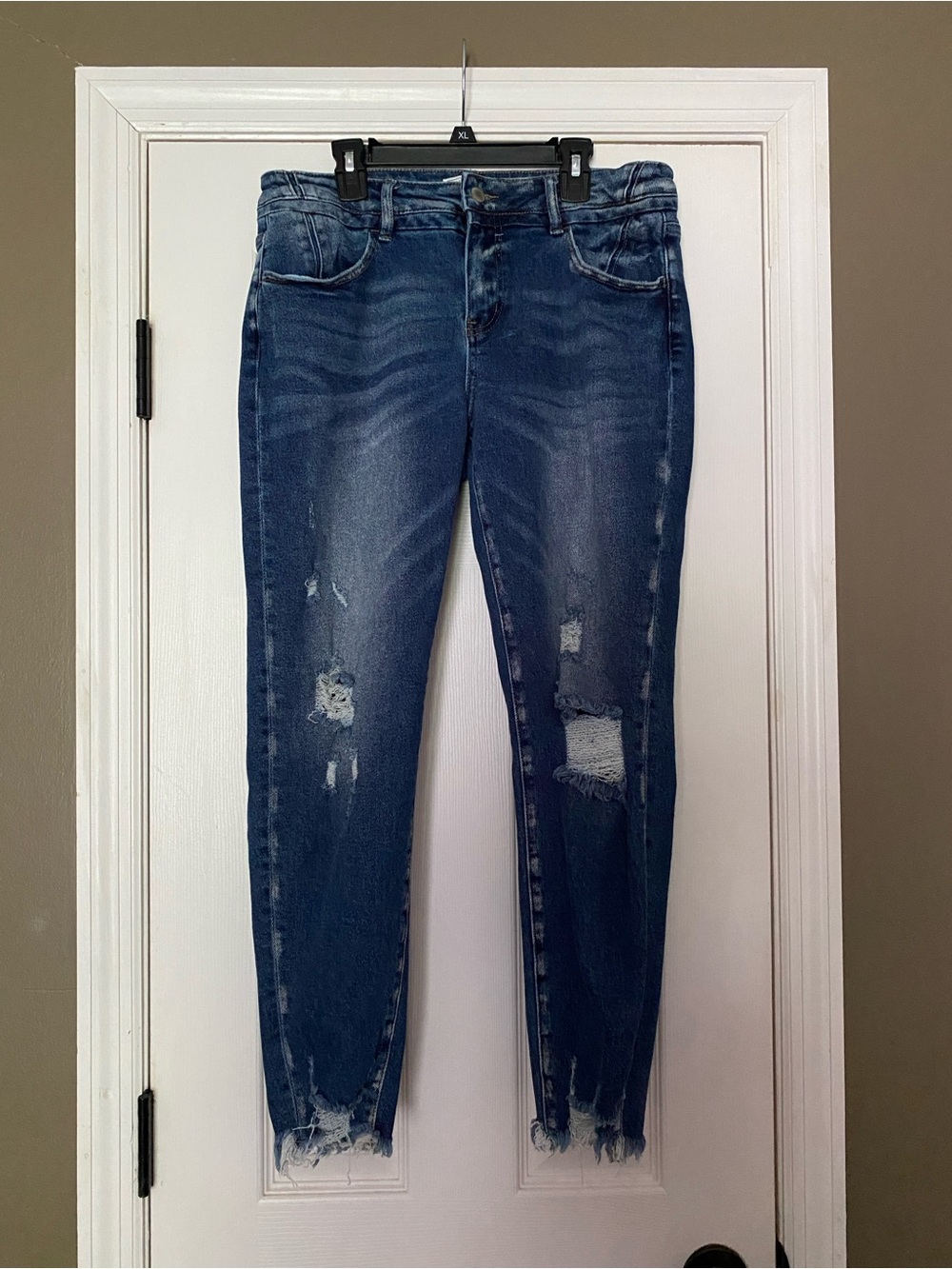 KANCAN Signature - mid rise ankle skinny jeans - dark wash distressed